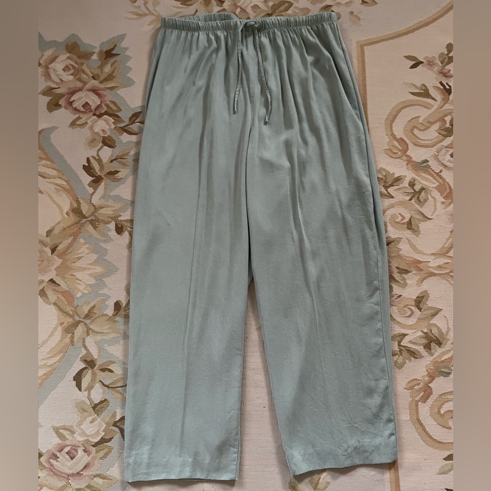 Soft, sage green tencel pants size large by Sag Harbor